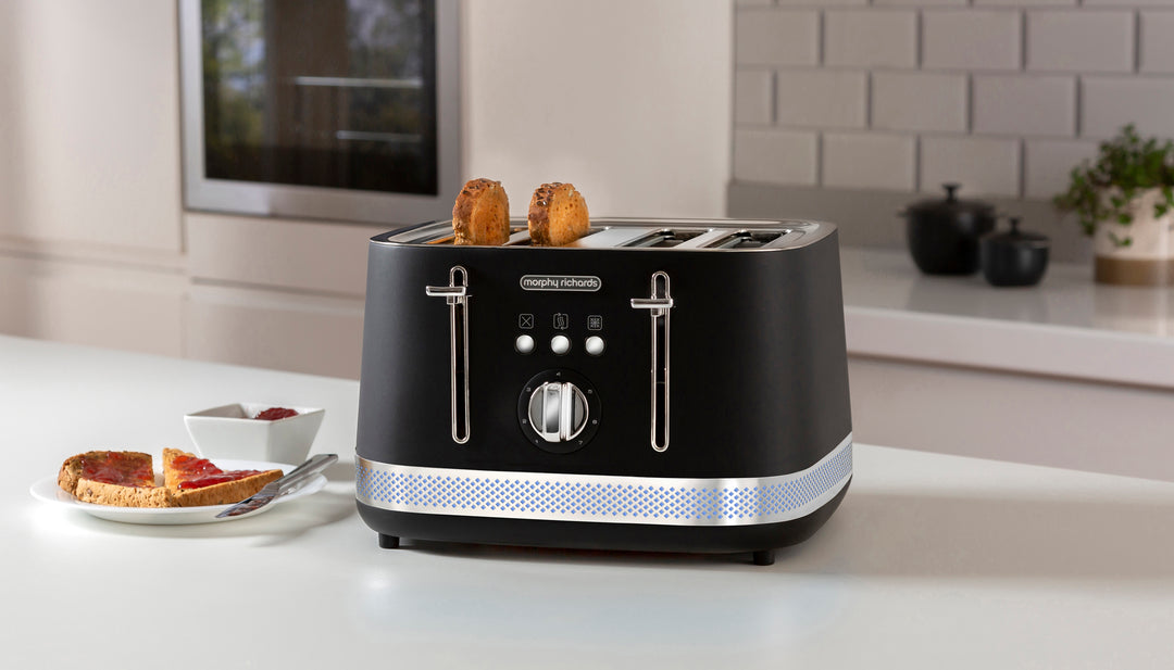 Illumination Black 4-Slice Toaster