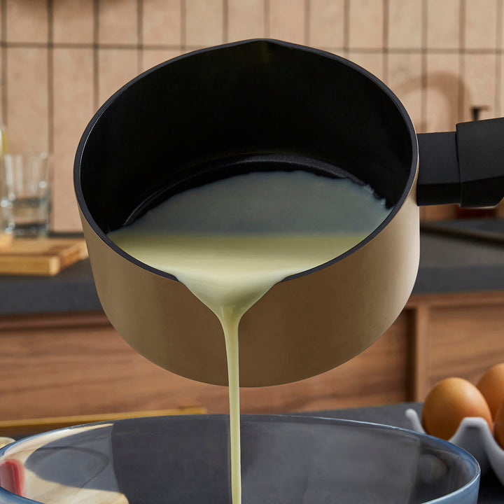 14cm Recycled Aluminium Milk Pan - Cream