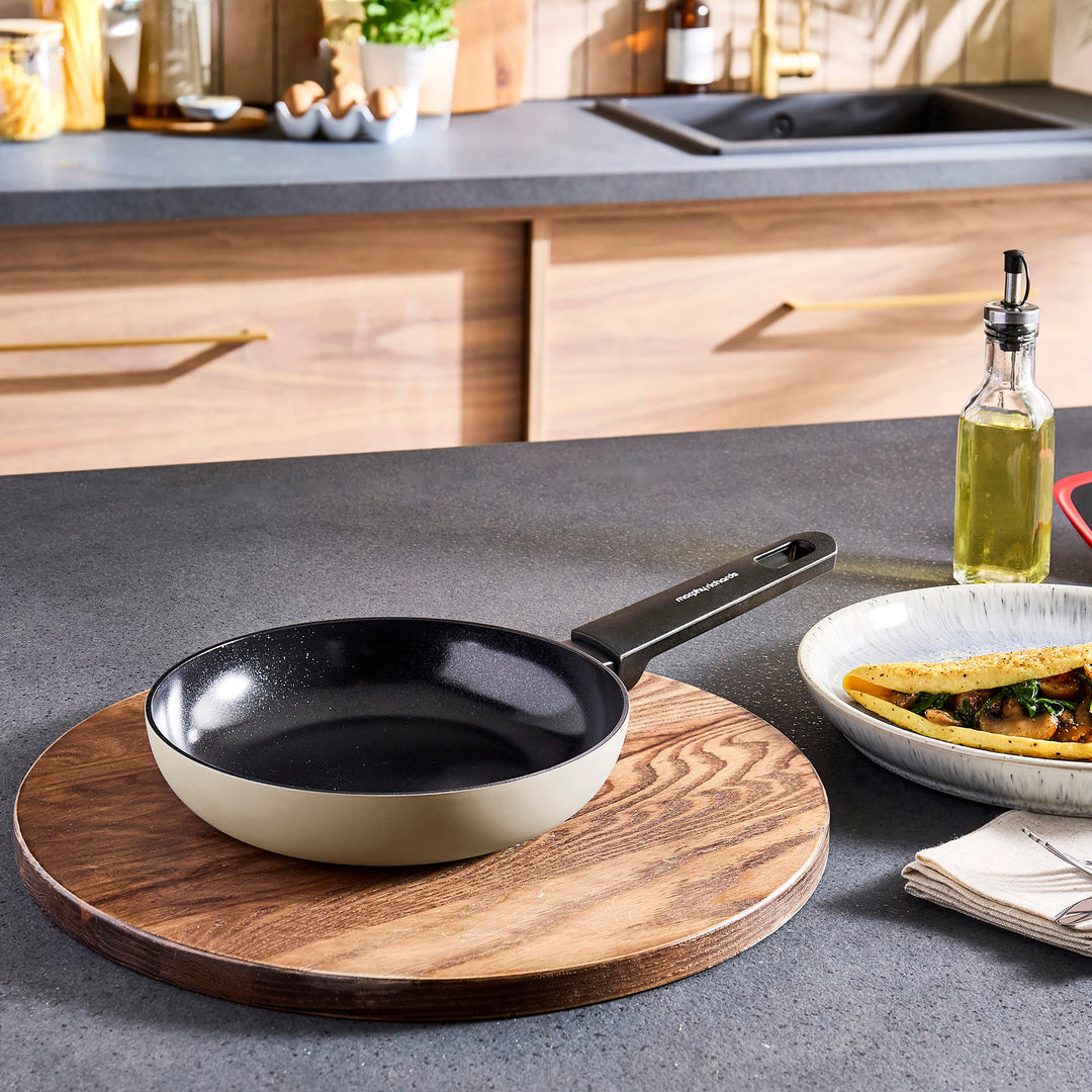 20cm Recycled Aluminium Frying Pan - Cream