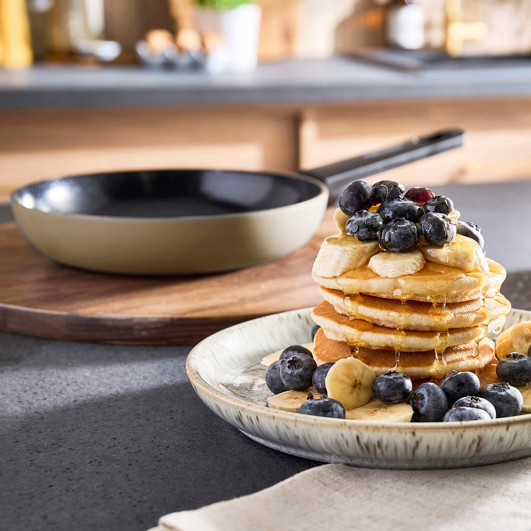 20cm Recycled Aluminium Frying Pan - Cream