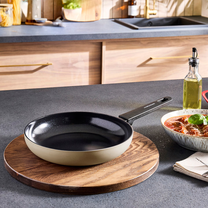 24cm Recycled Aluminium Frying Pan - Cream