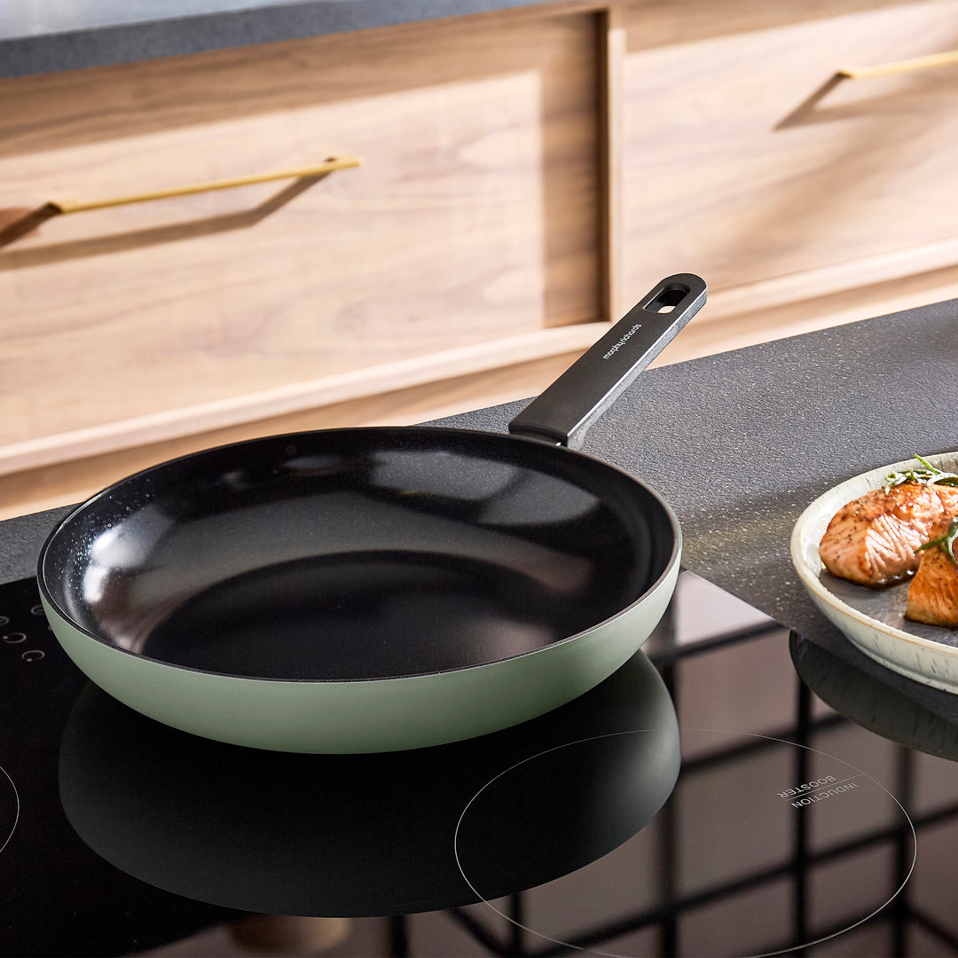 28cm Recycled Aluminium Frying Pan - Green