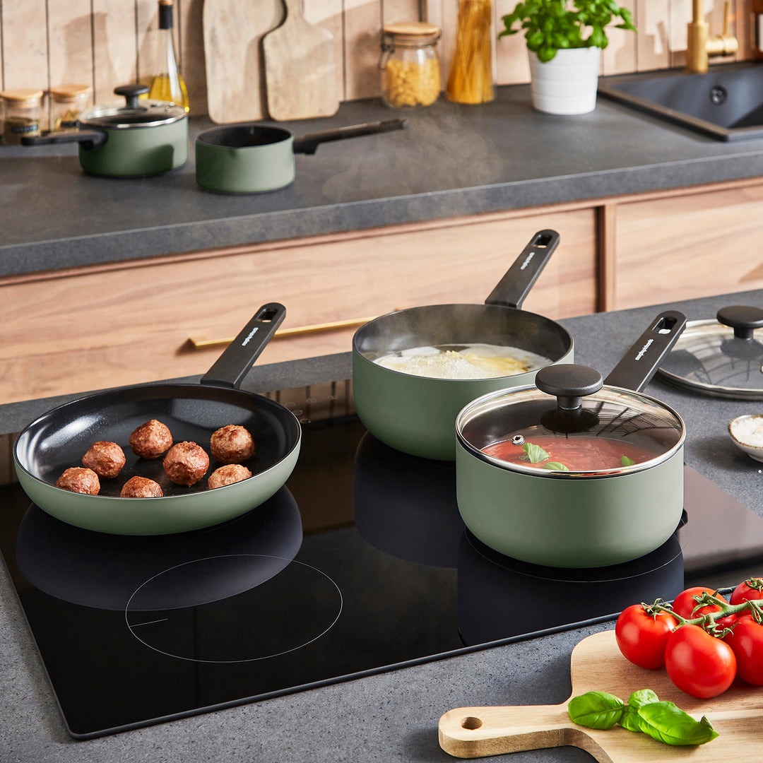 5 Piece Recycled Aluminium Saucepan Set - Green