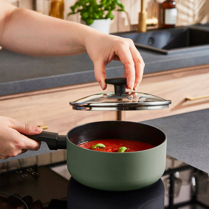 5 Piece Recycled Aluminium Saucepan Set - Green