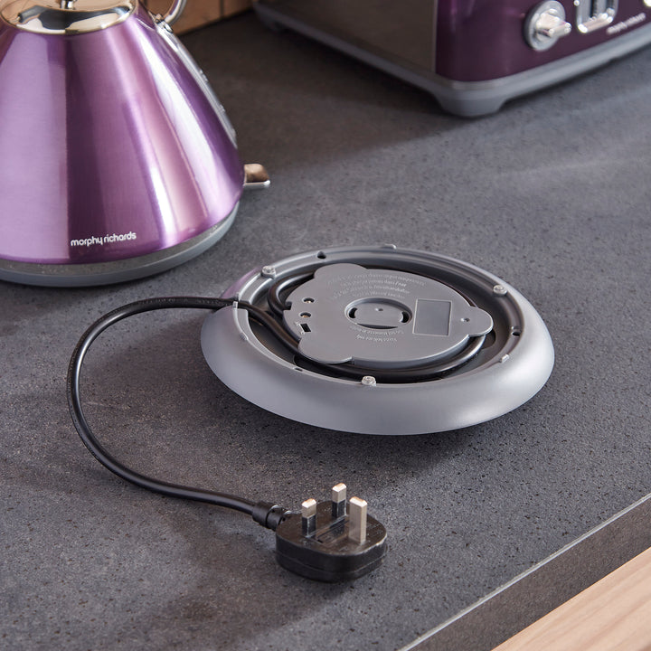 Accents 1.5L Pyramid Kettle - Purple