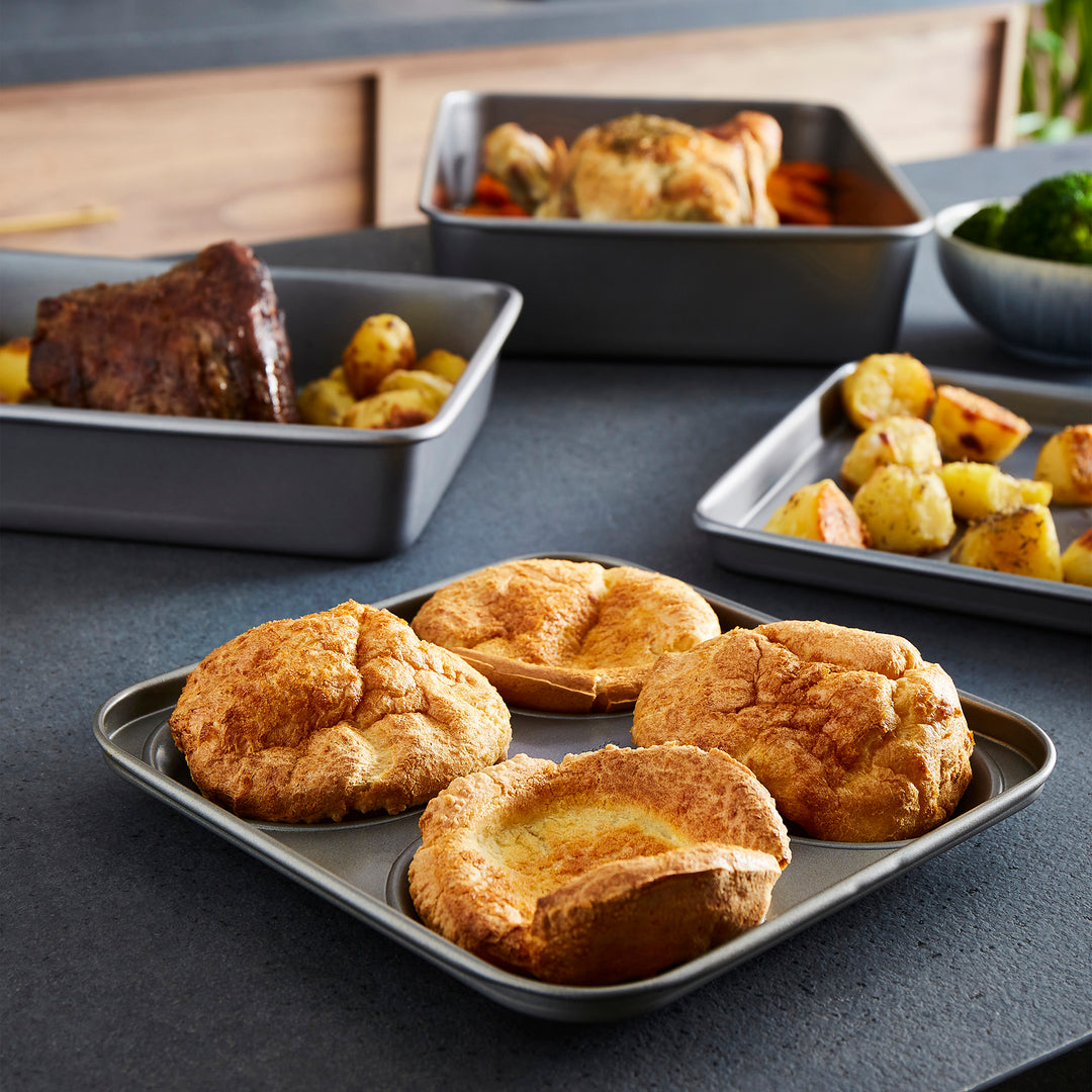Yorkshire Pudding Tray, Oven Tray and Roasting Tin Set