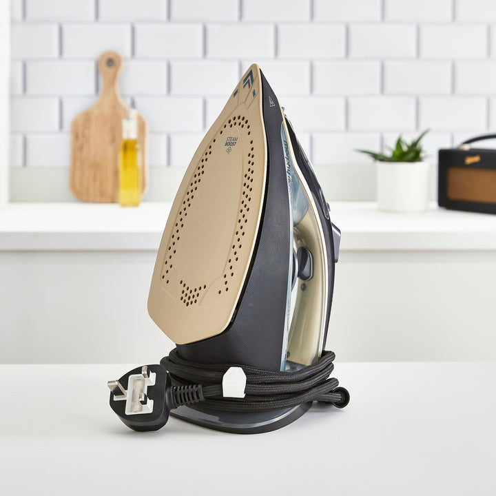Crystal Clear Steam Iron Gold