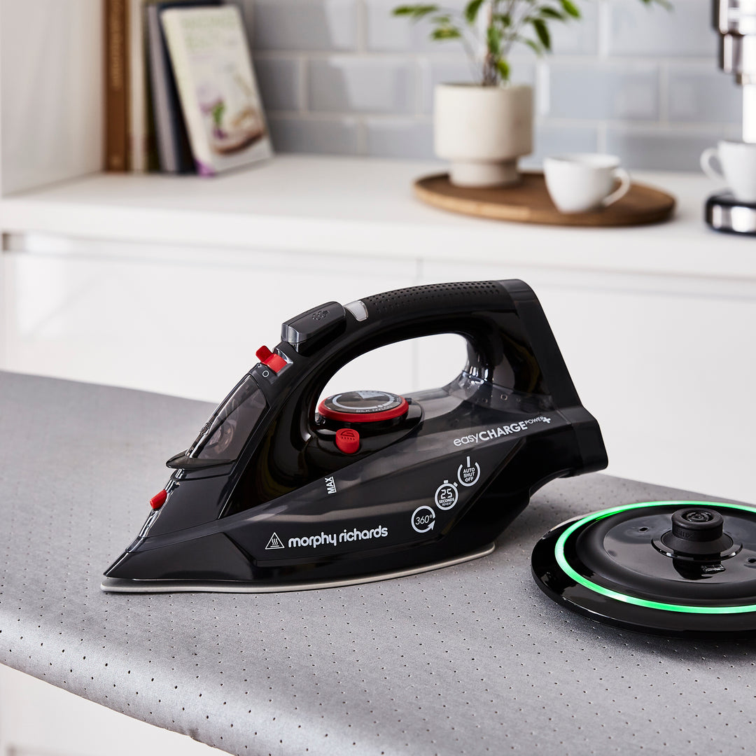 easyCHARGE 2400W Power+ Cordless Iron