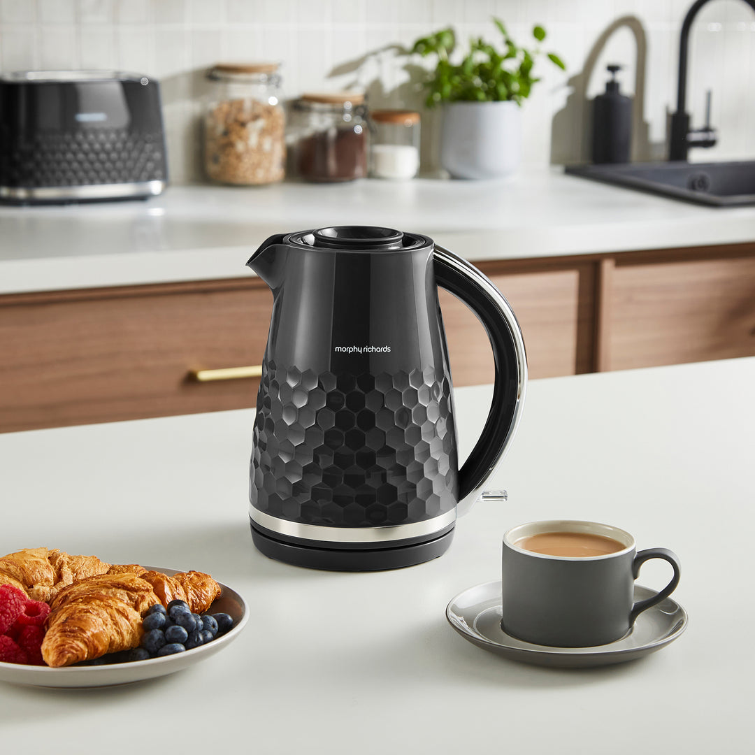 Hive Jug Kettle Black