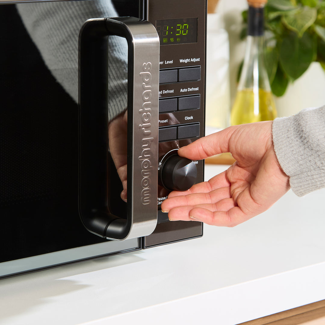 20L 800W Digital Microwave with Mirror Door - Black