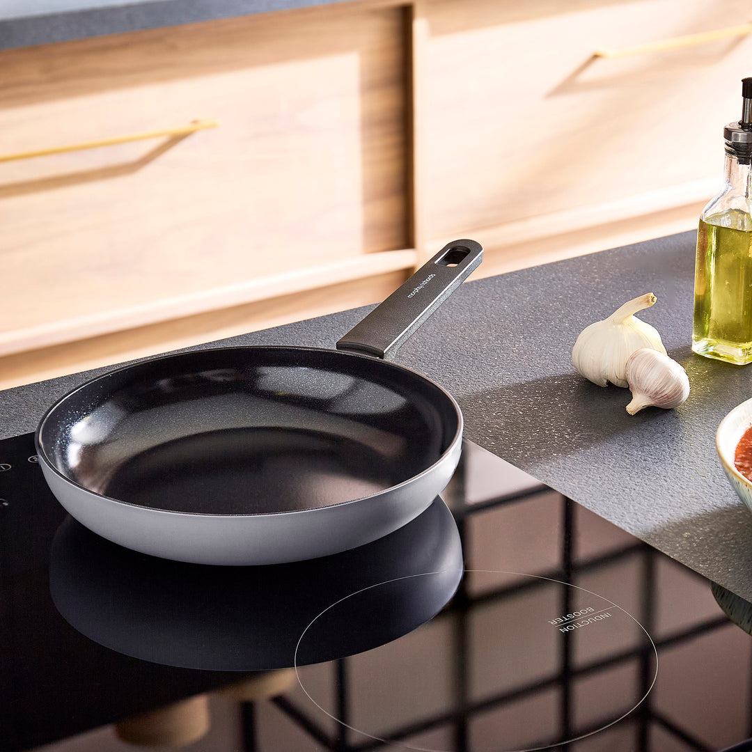 24cm Recycled Aluminium Frying Pan - Grey