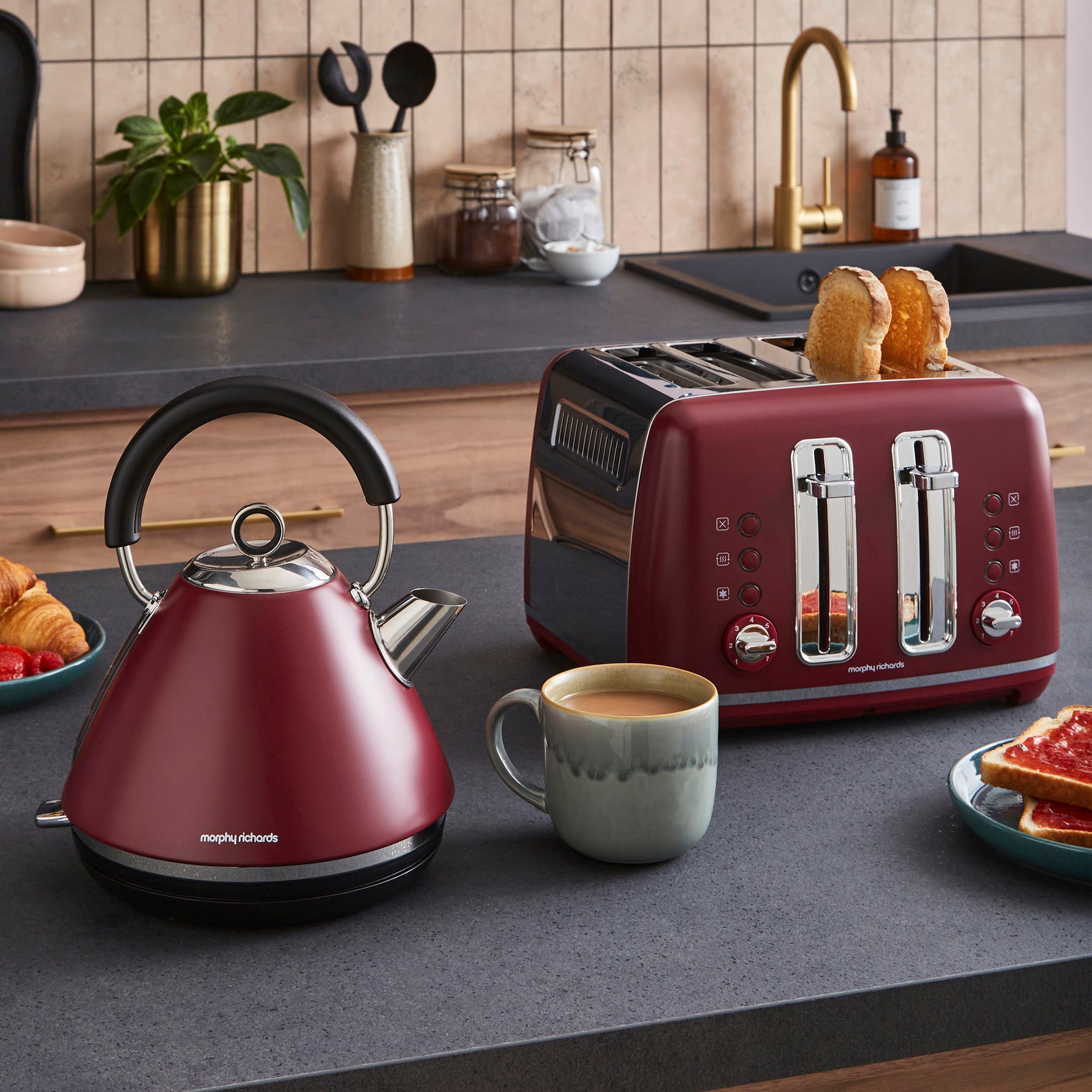 Pyramidal Kettle Rhubarb 1.5L Pyramid Kettle with Accents by Morphy Richards UK