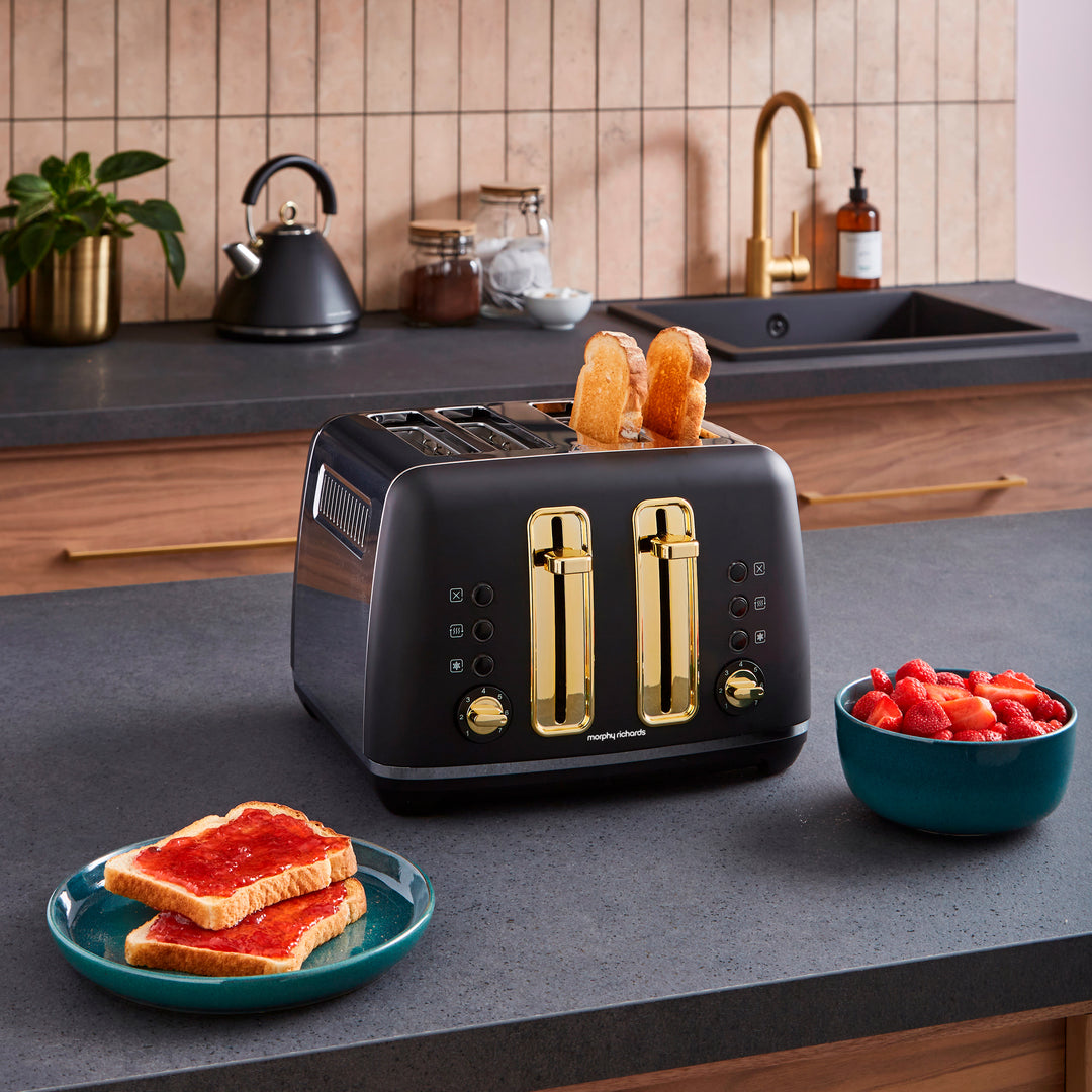 Accents Gold 4-Slice Toaster Black