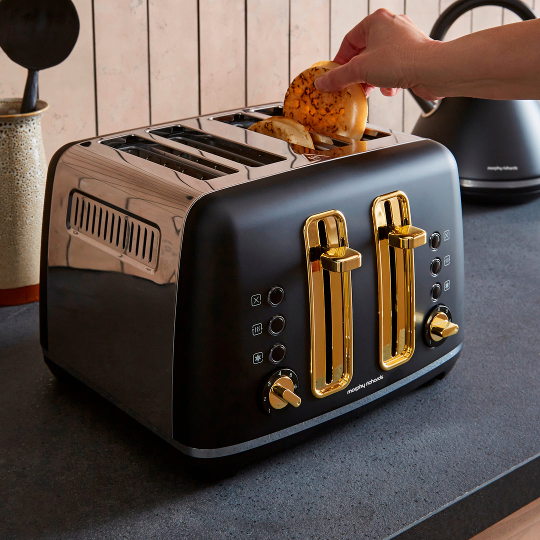 Accents Gold 4-Slice Toaster Black