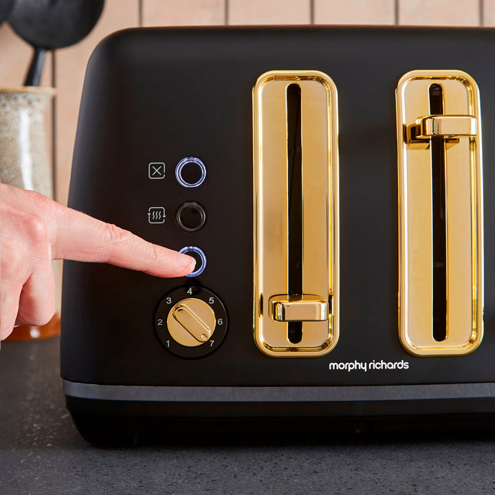 Accents Gold 4-Slice Toaster Black