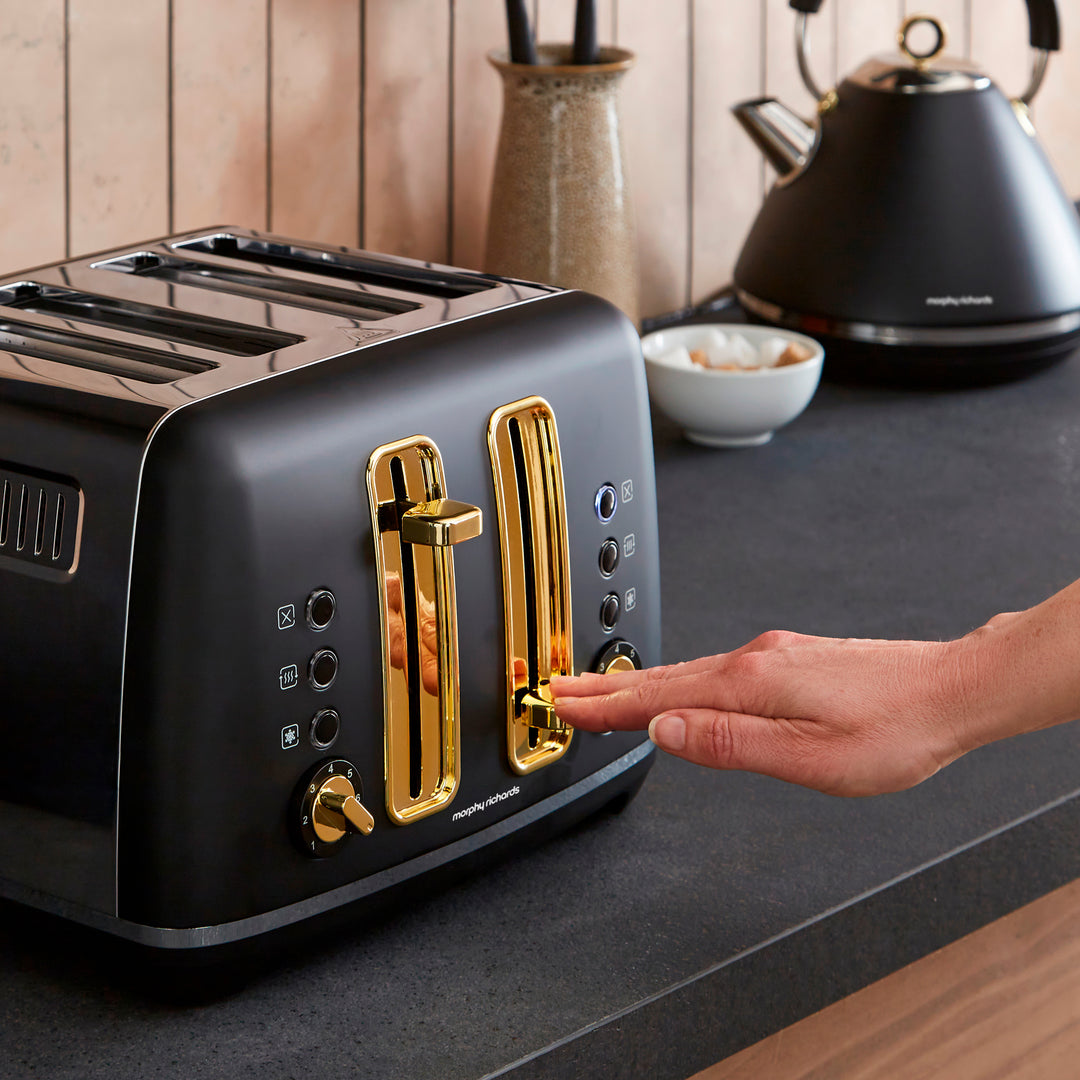 Accents Gold 4-Slice Toaster Black