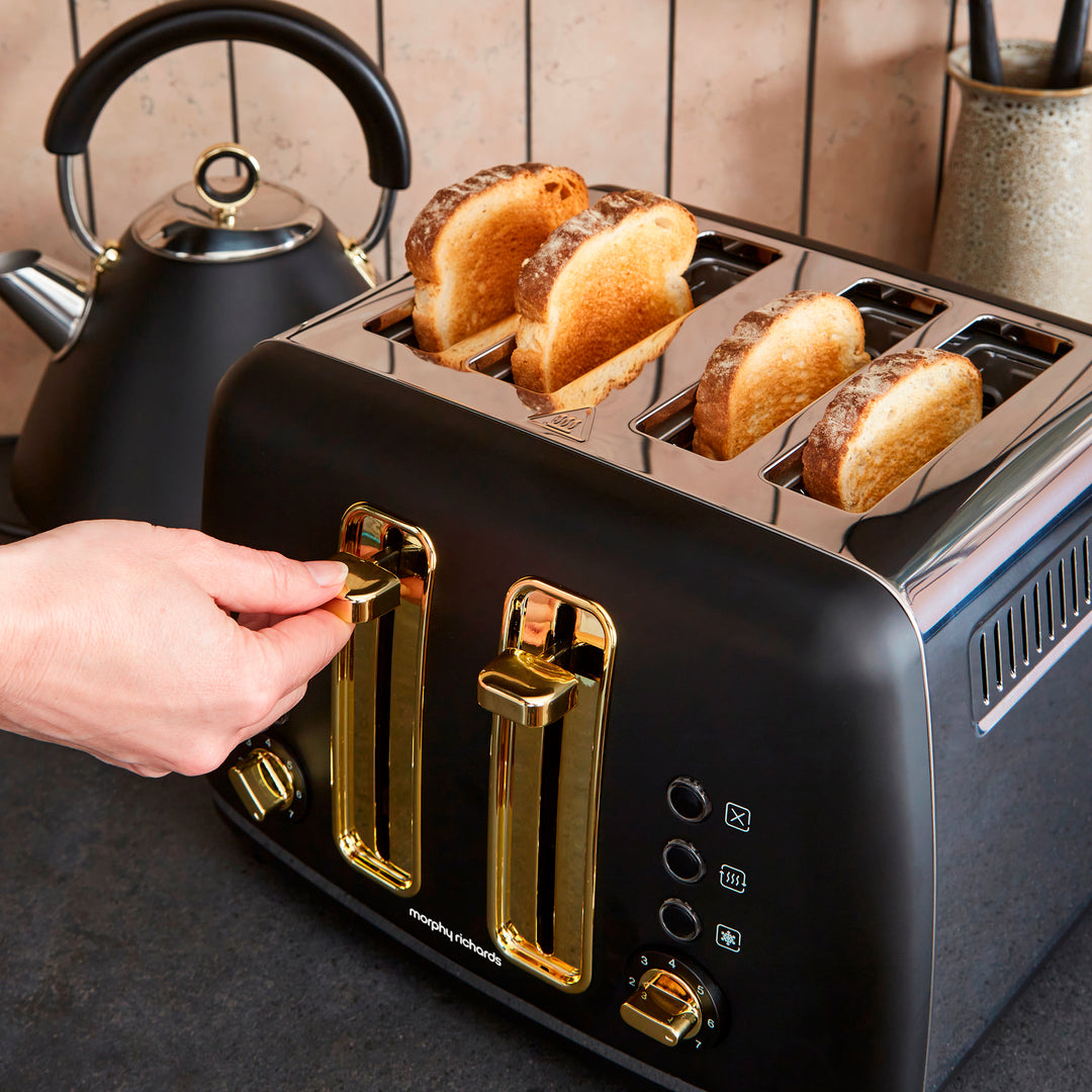 Accents Gold 4-Slice Toaster Black