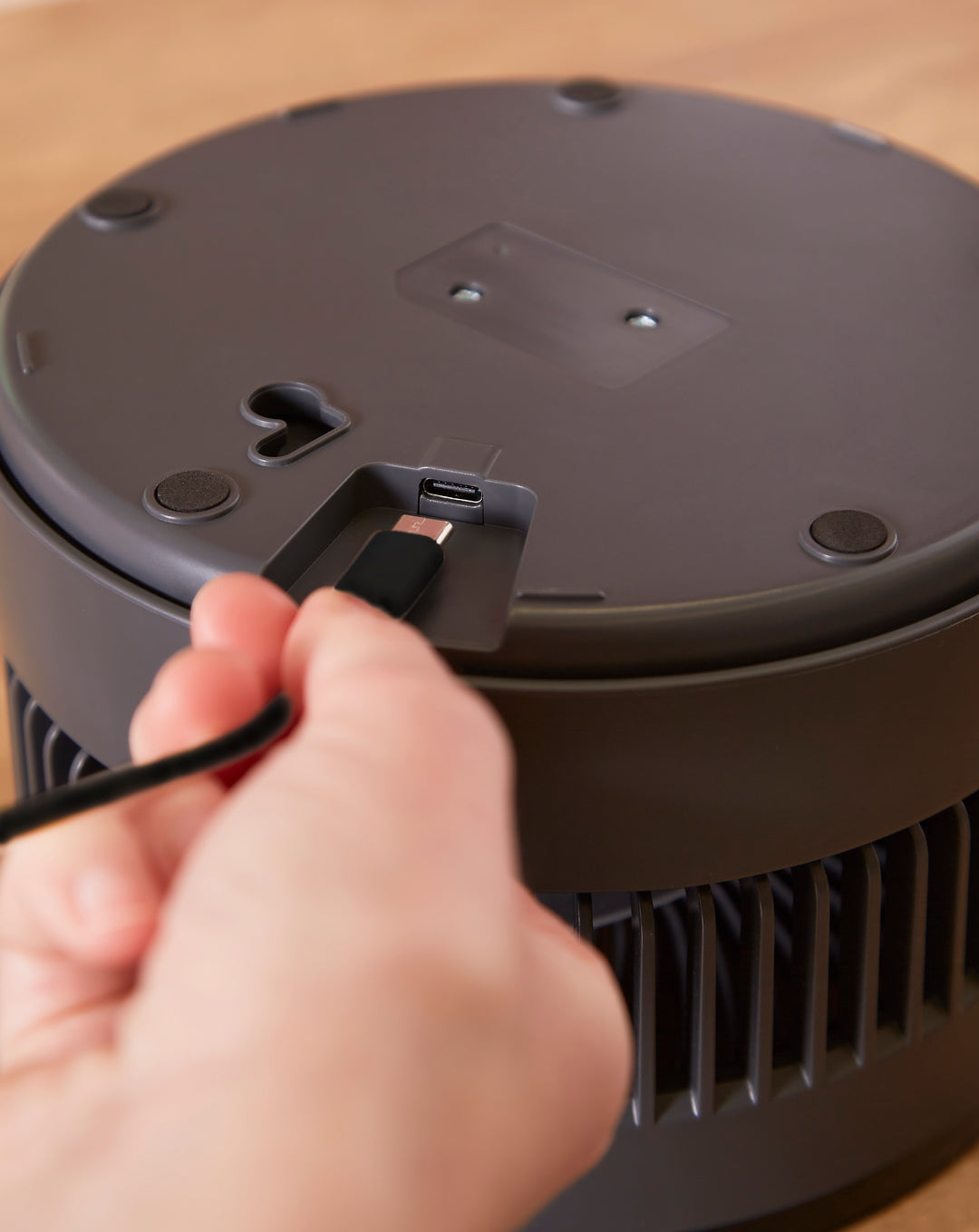 Air Flex 6” Portable Oscillating USB Fan