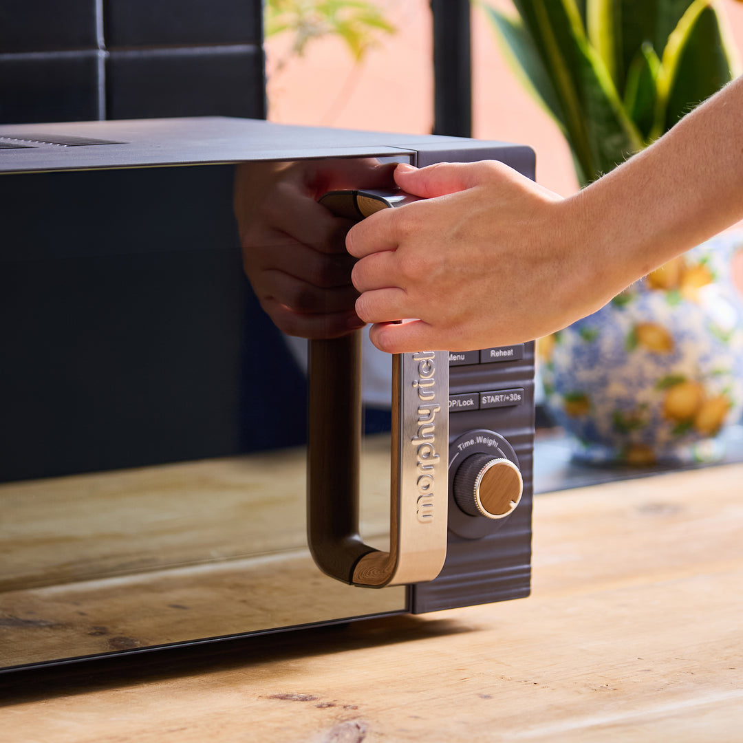 Clay 20L 800W Grey Digital Microwave - Flint