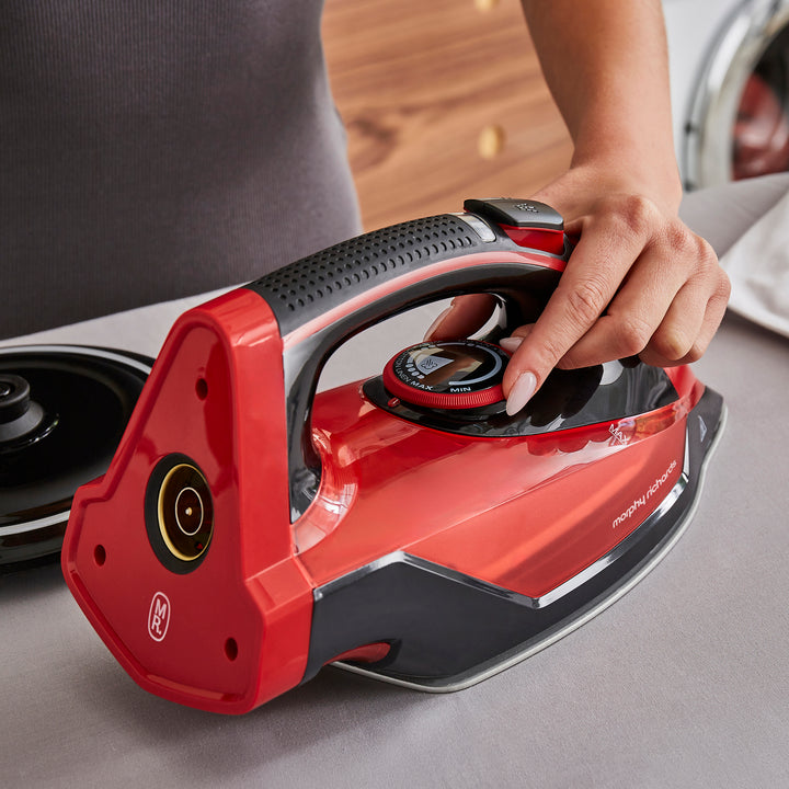 easyCHARGE 2400W Cordless Iron