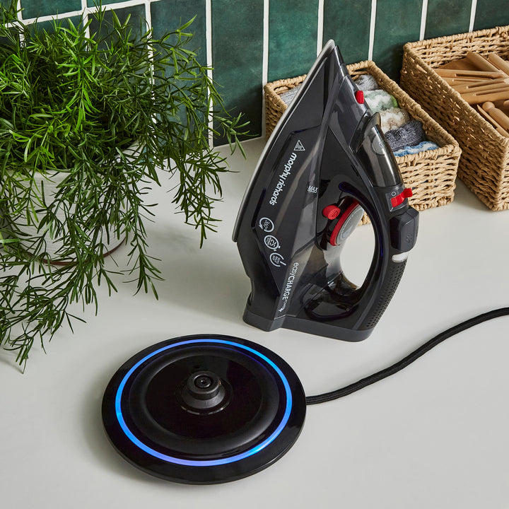 easyCHARGE 2400W Power+ Cordless Iron