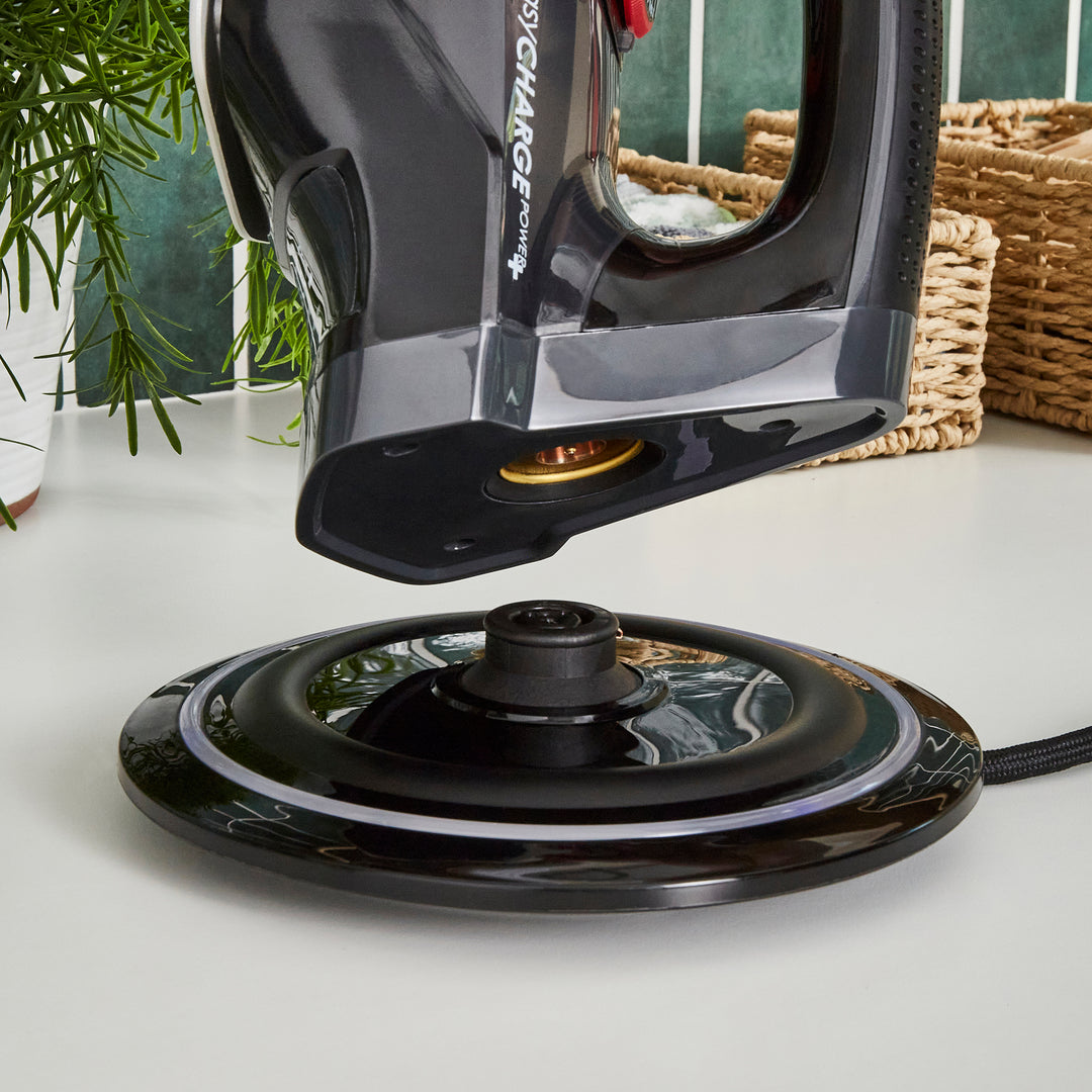 easyCHARGE 2400W Power+ Cordless Iron