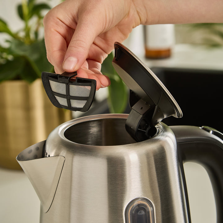 Equip Jug Kettle - Silver