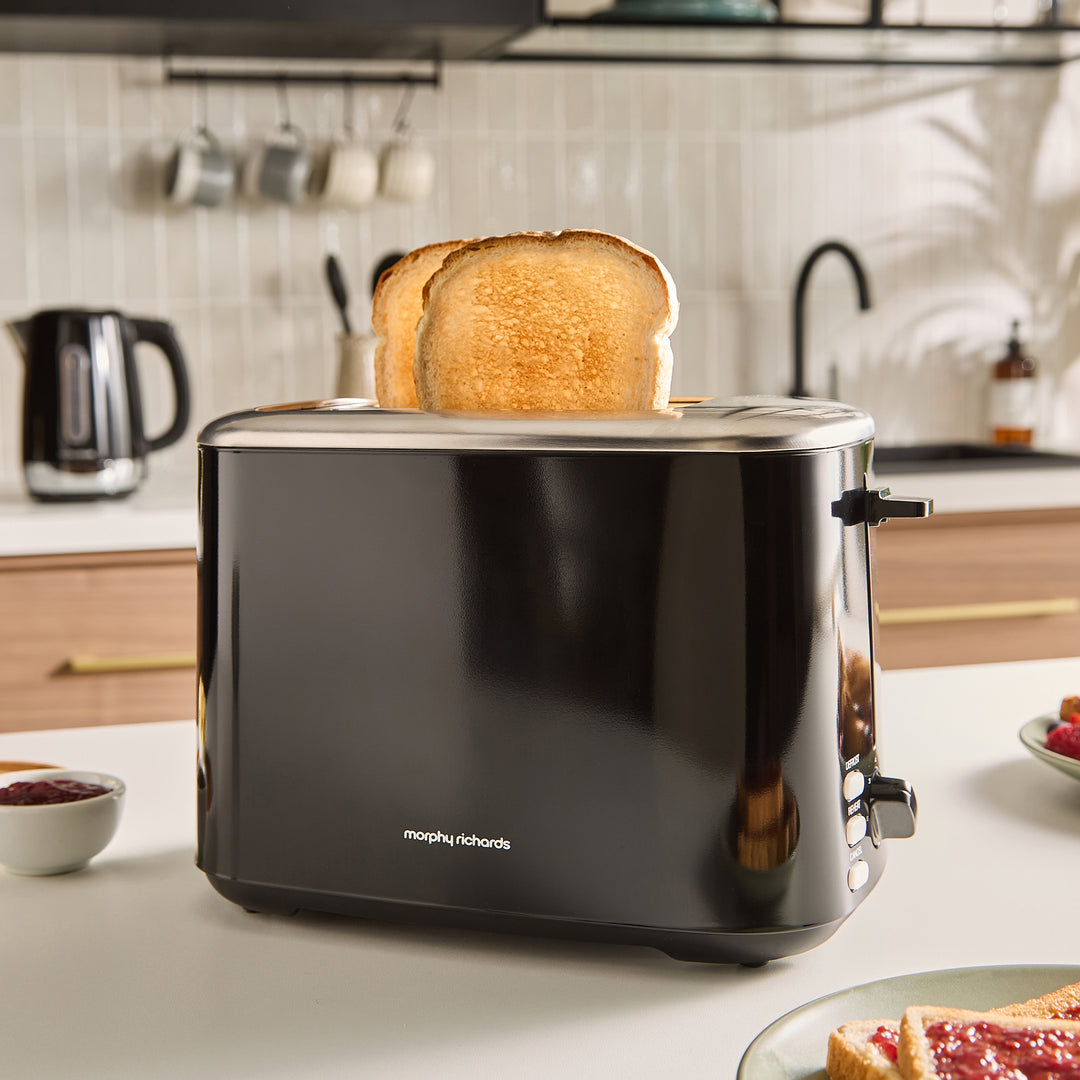 Equip Black Kettle and Toaster Set