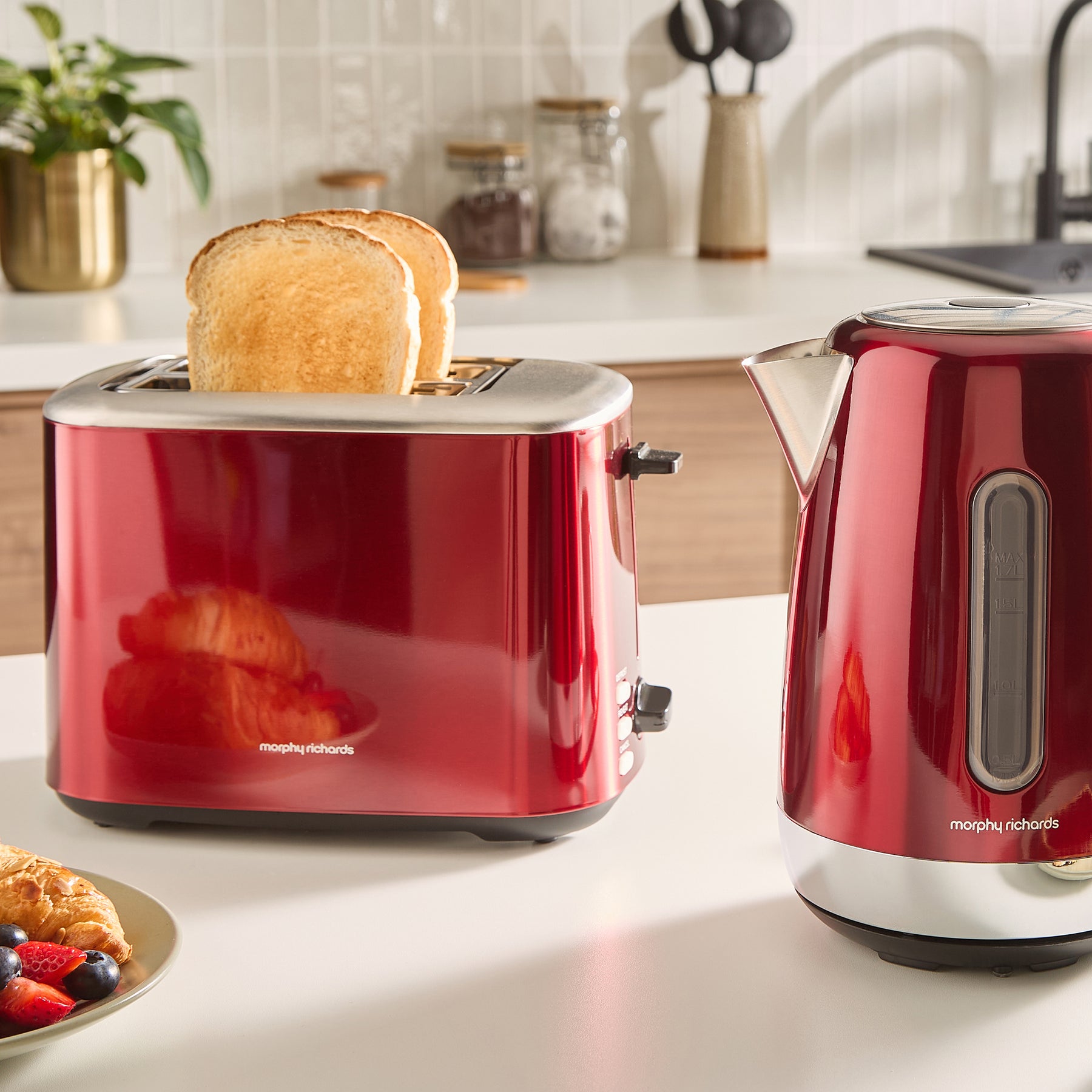 Defy Red Toaster Equip Red 2-Slice Toaster – Morphy Richards UK