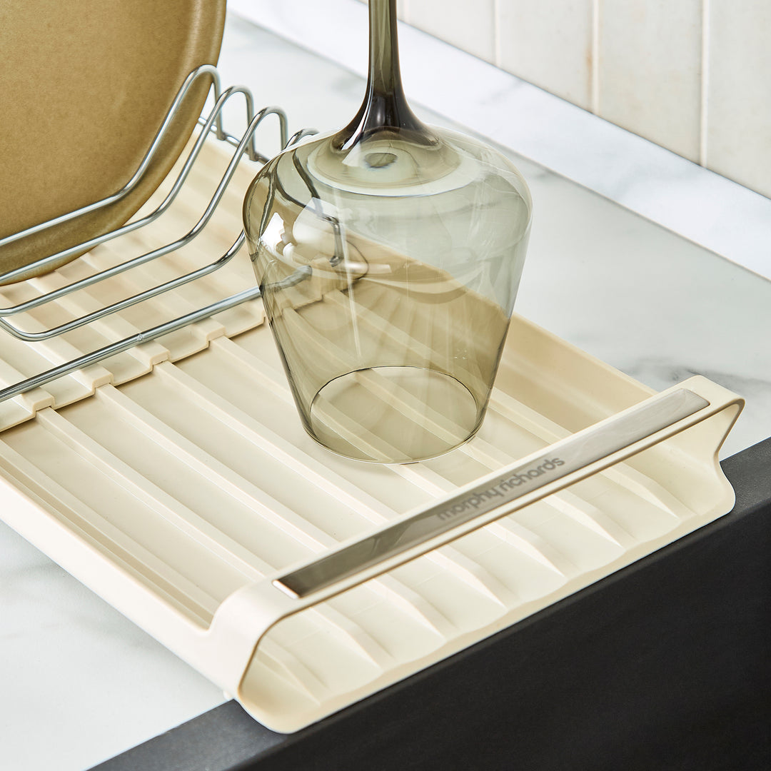 Extendable Cream Dish Drainer