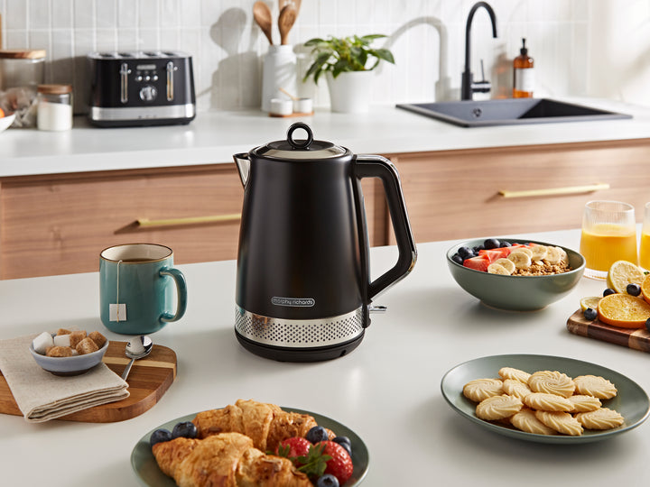 Illumination Black Kettle and Toaster Set
