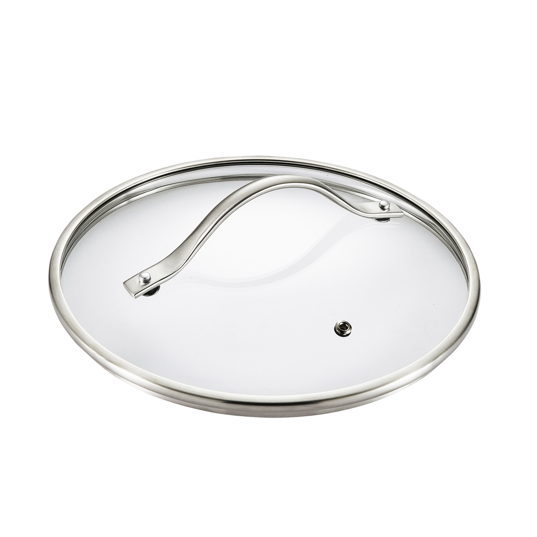 Lid to the casserole dish