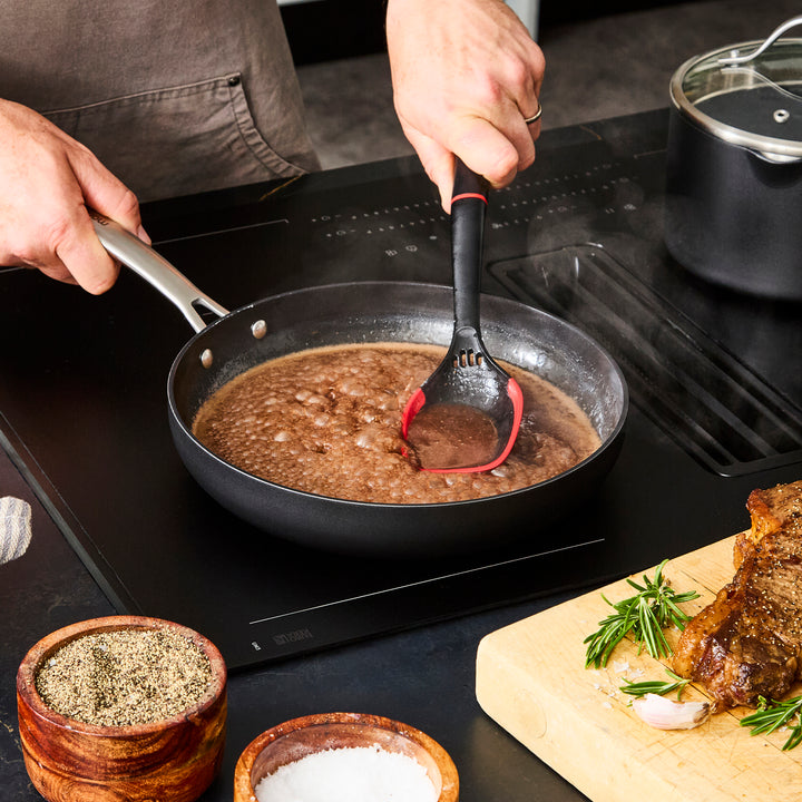 26cm Aluminium Non-Stick Frying Pan on an induction hob 