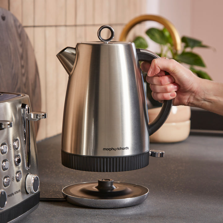 Mexborough Black Kettle & Toaster Set