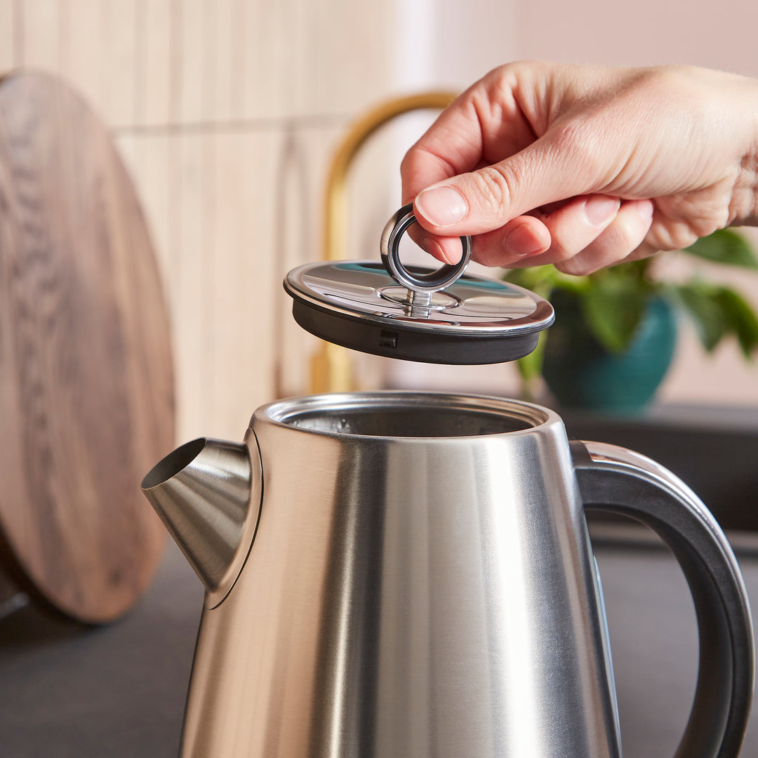 Mexborough Black Kettle & Toaster Set