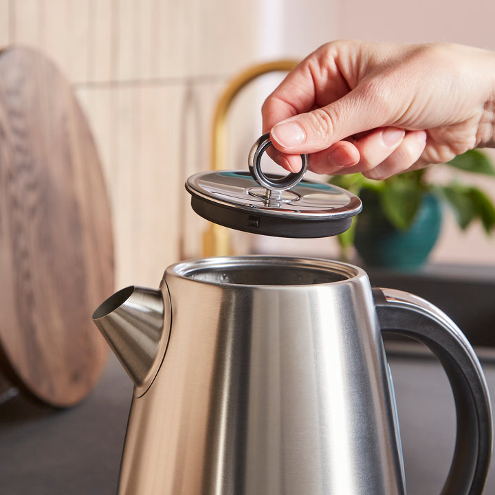 Mexborough Black Kettle & Toaster Set