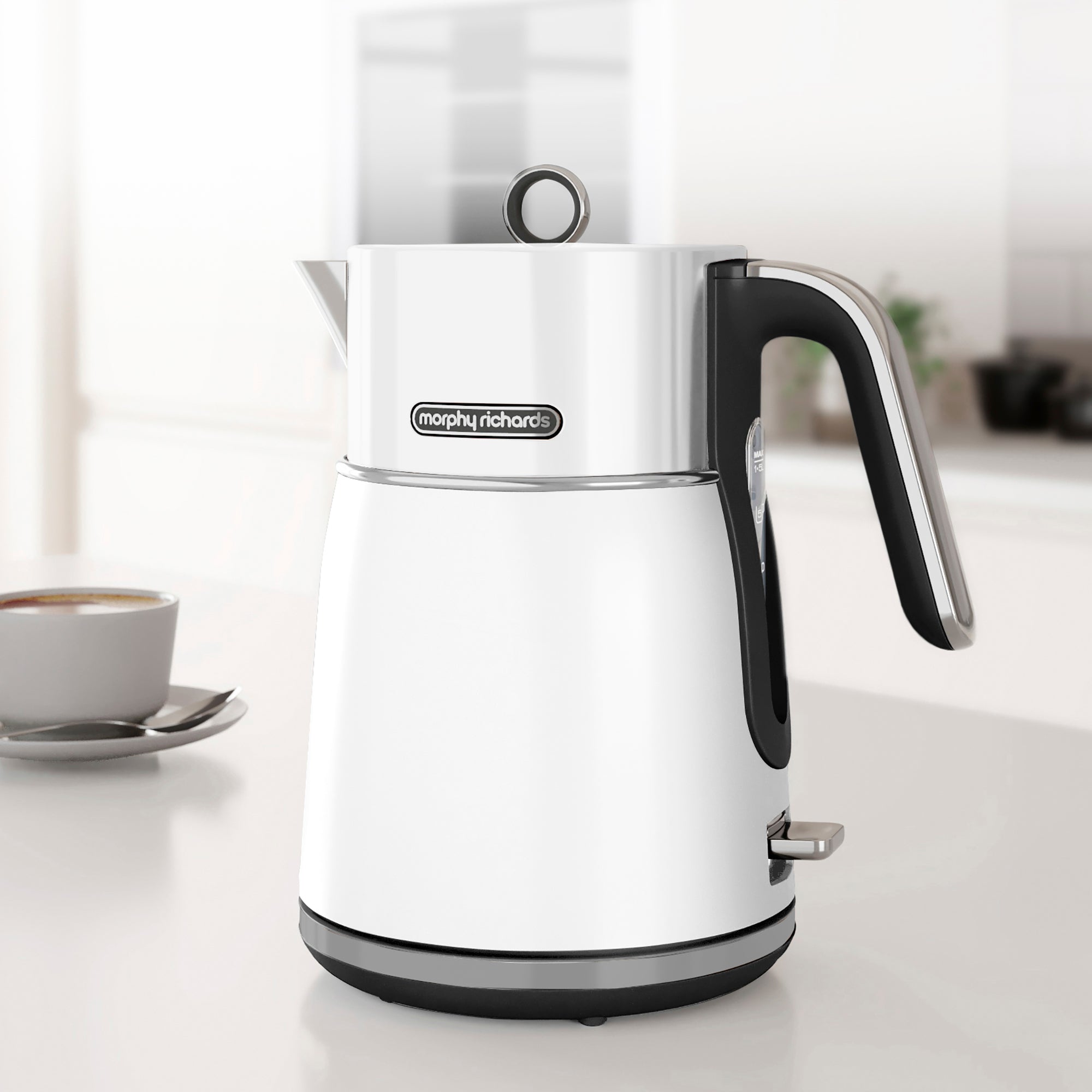 Matt White Signature 1.5L Jug Kettle by Morphy Richards UK