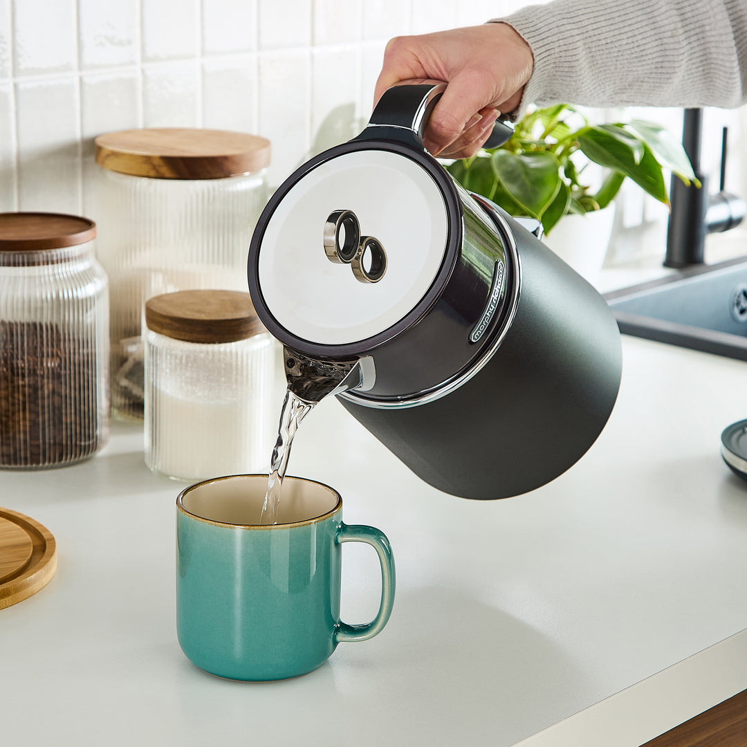 Morphy Richards black jug kettle