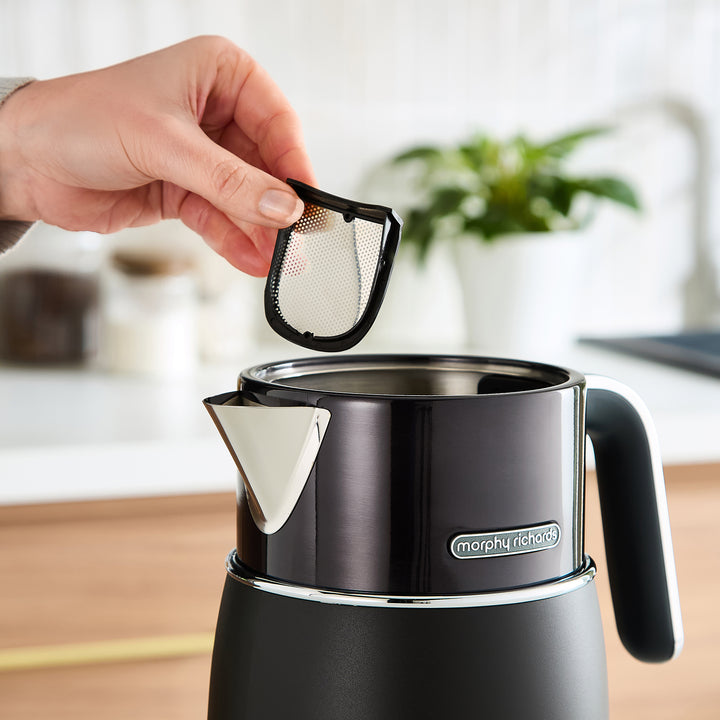 Morphy Richards black jug kettle